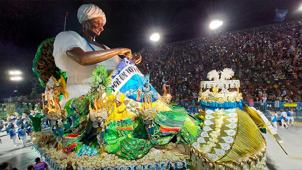 Desfile da escola de samba Beija-Flor. Foto: divulgação